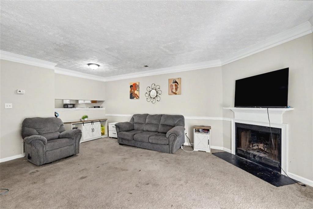 3189 Kingswood Glen