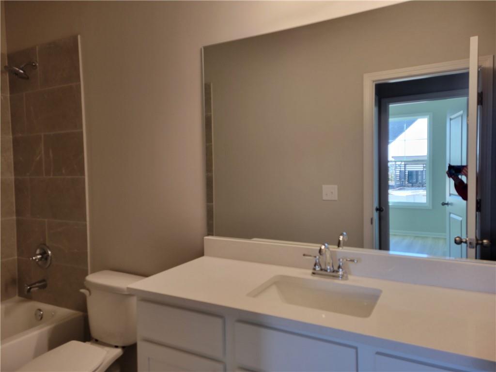 452 Eagles Nest Circle, Auburn, Georgia image 4