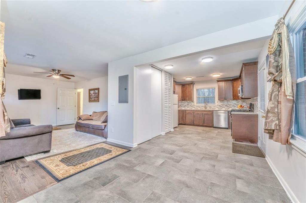 3150 Humphries Drive, Atlanta, Georgia image 14