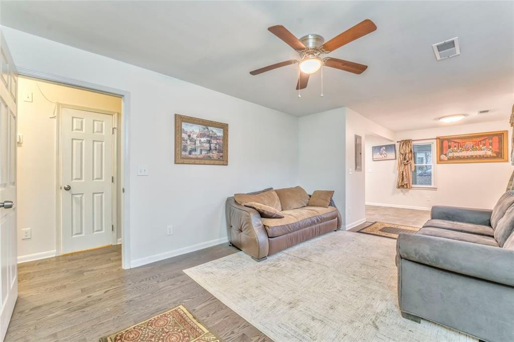 3150 Humphries Drive, Atlanta, Georgia image 17