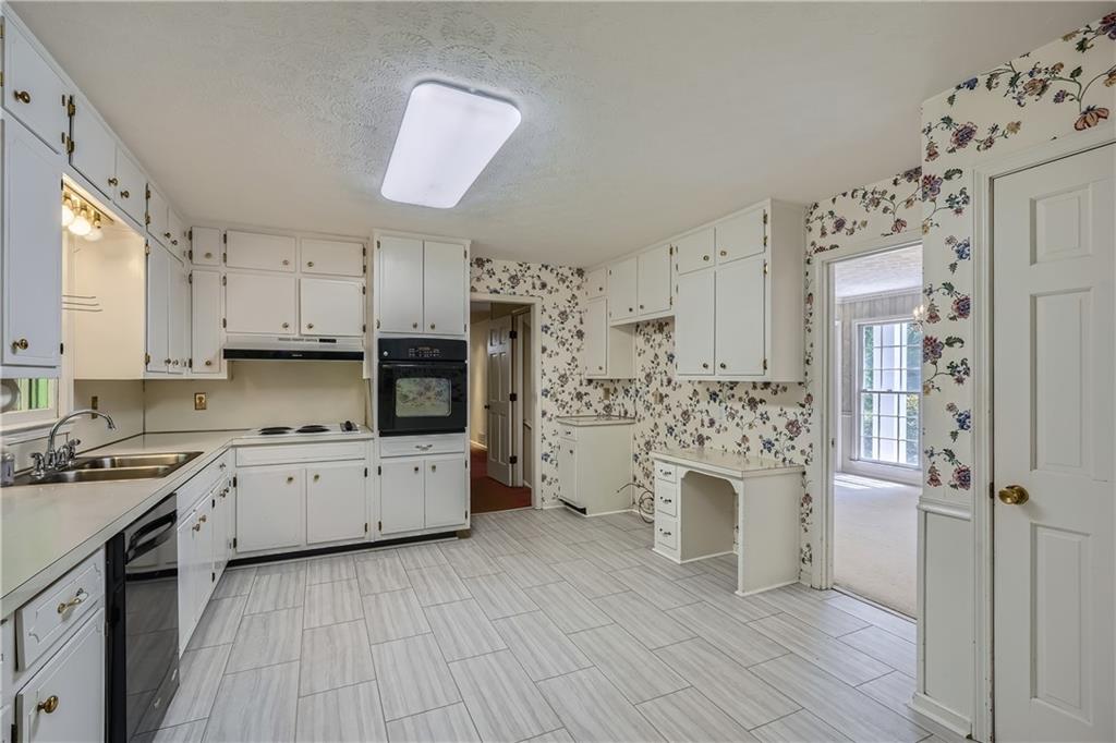 2034 Starfire Drive, Atlanta, Georgia image 9