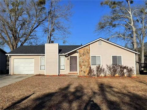 Homes For Rent - 3320 Timbercreek Drive<br/> Lawrenceville, GA 30044