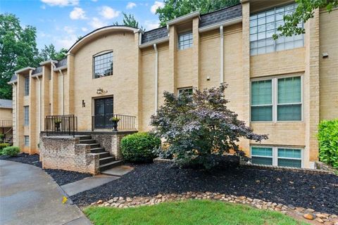 Photo of 5400 Roswell Road #APT L6, Sandy Springs, GA 30342 (MLS # 7596472)