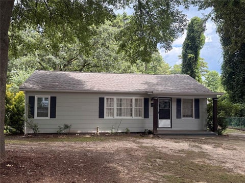 Homes For Sale - 5132 Warner Street<br/> Clayton County, Forest Park, GA 30297
