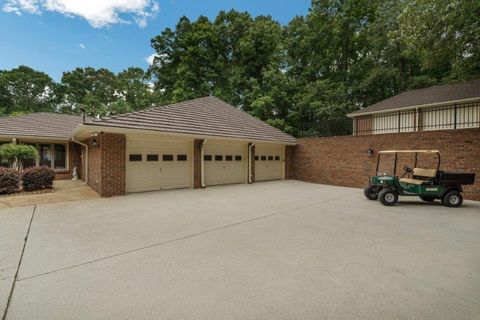 A home in Douglasville