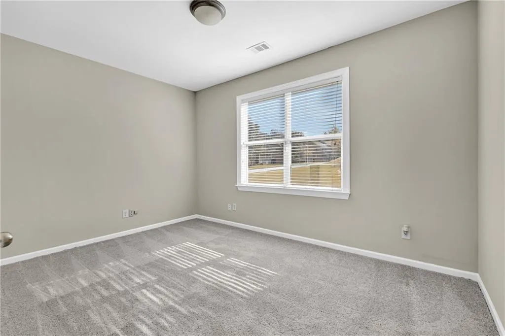 Atlanta, Georgia 30331, United States, 7 Bedrooms Bedrooms, ,5 BathroomsBathrooms,Residential,Pending,21365