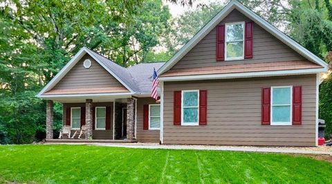 A home in Dawsonville