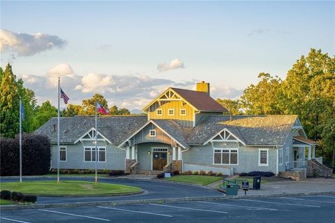 A home in Dawsonville