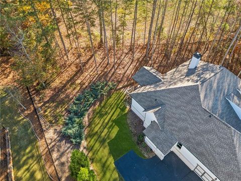 A home in Dawsonville