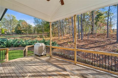 A home in Dawsonville