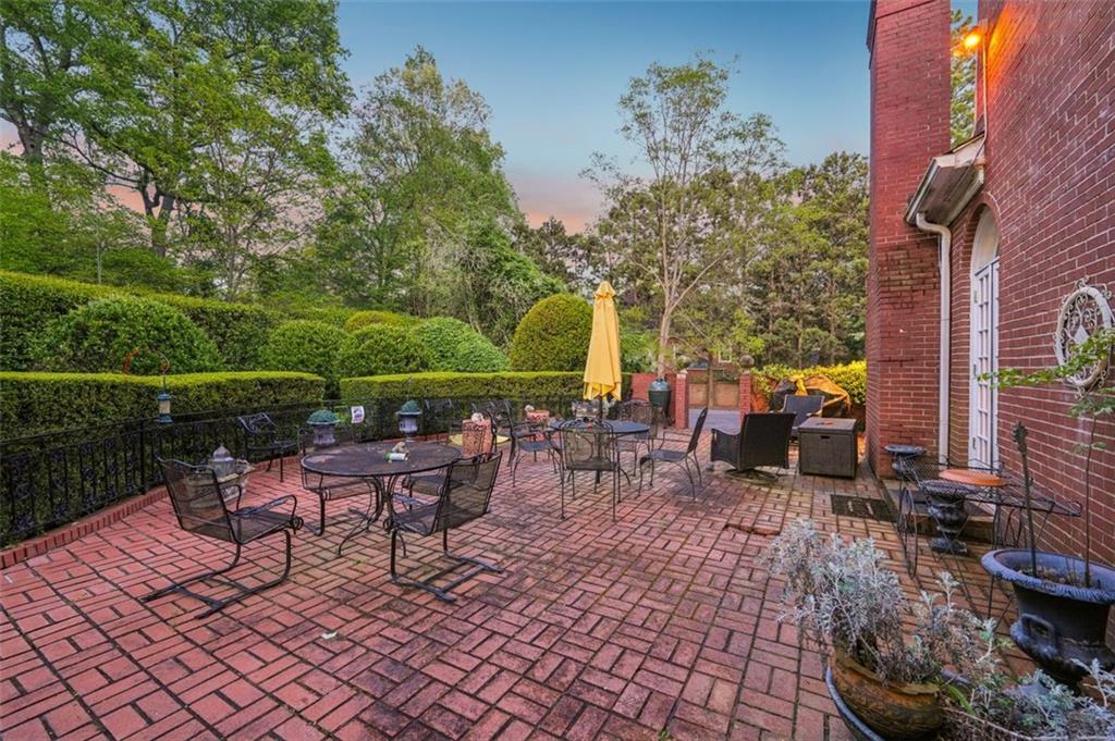 289 W Paces Ferry Road, Atlanta, Georgia image 9