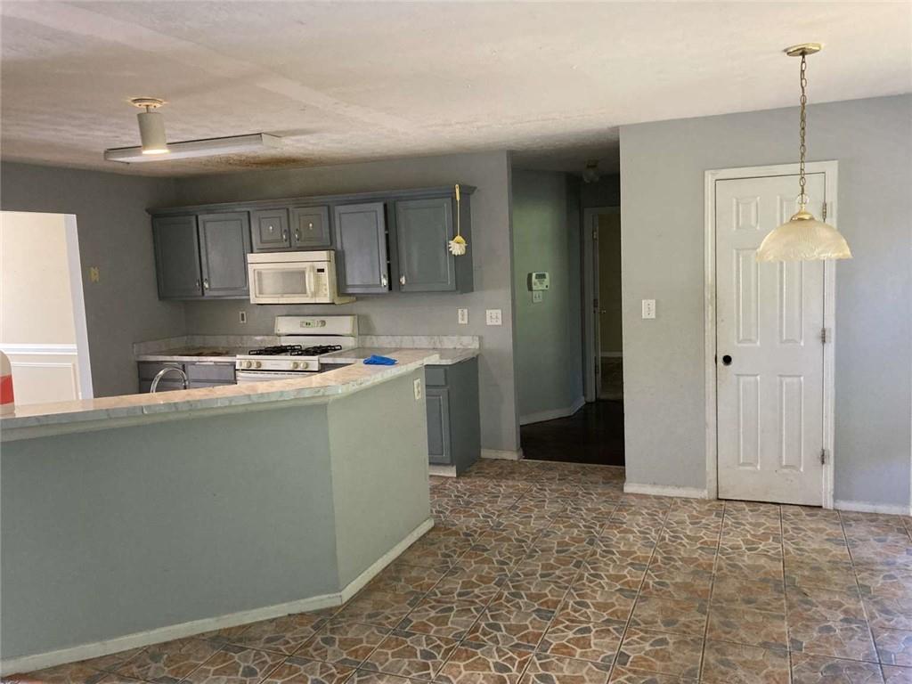 5704 Winchester Place, Lithonia, Georgia image 3