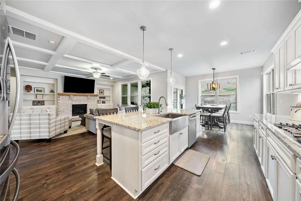 Buford, Georgia 30519, United States, 5 Bedrooms Bedrooms, ,4 BathroomsBathrooms,Residential,Coming Soon,169306