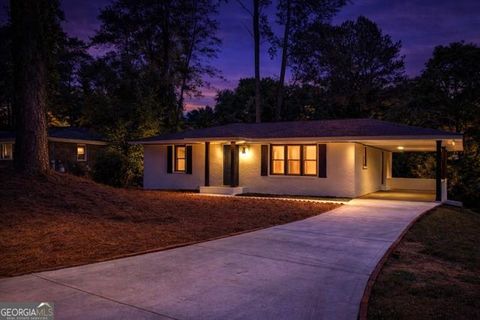 Photo of 651 Lyle Drive SE, Marietta, GA 30067 (MLS # 7747802)