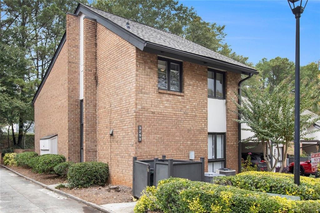 3293 Clairmont North NE