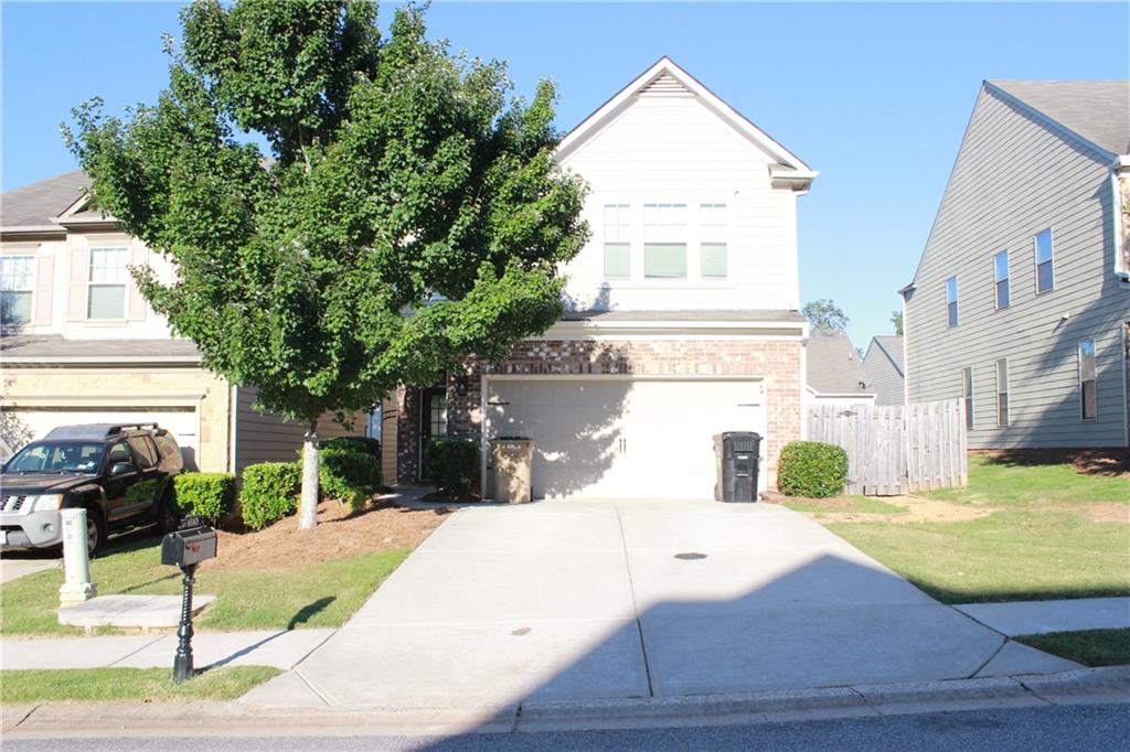 Don't miss this amazing opportunity to live in highly sought after Alpharetta, just minutes from The Halcyon and charming Downtown Alpharetta and Cumming. This beautiful 4 bed room traditional home features a spacious two-story great room with a clear view from the kitchen, perfect for everyday living and entertaining. You'll also find a separate dining room for special gatherings, and a convenient upstairs laundry room located near the primary suite. Enjoy access to the community pool and top-rated schools this home truly has it all!
All other utilities (electricity, gas, trash, cable & internet) and lawn mowing are tenant's responsibility.