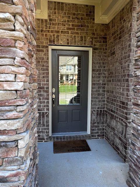 624 E East Hampton Place