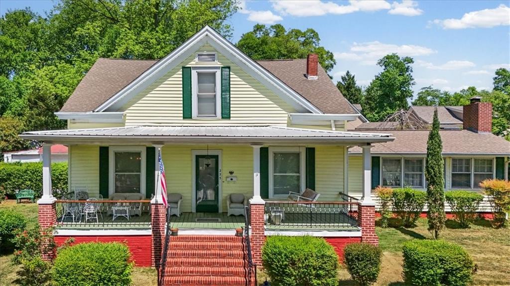 225 W Church Street