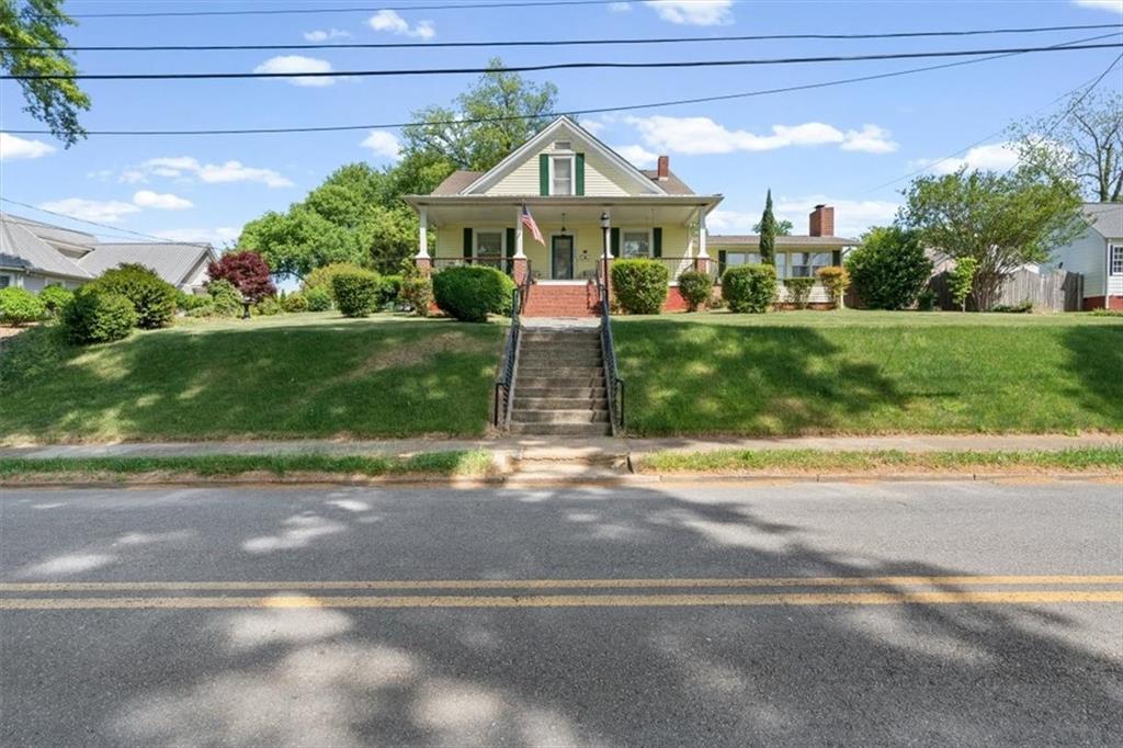 225 W Church Street