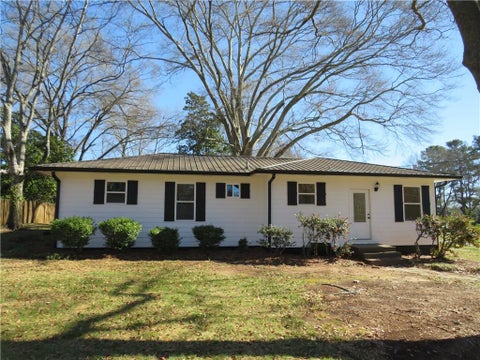 Homes For Sale - 220 John Phillips Road<br/> Cedartown, GA 30125
