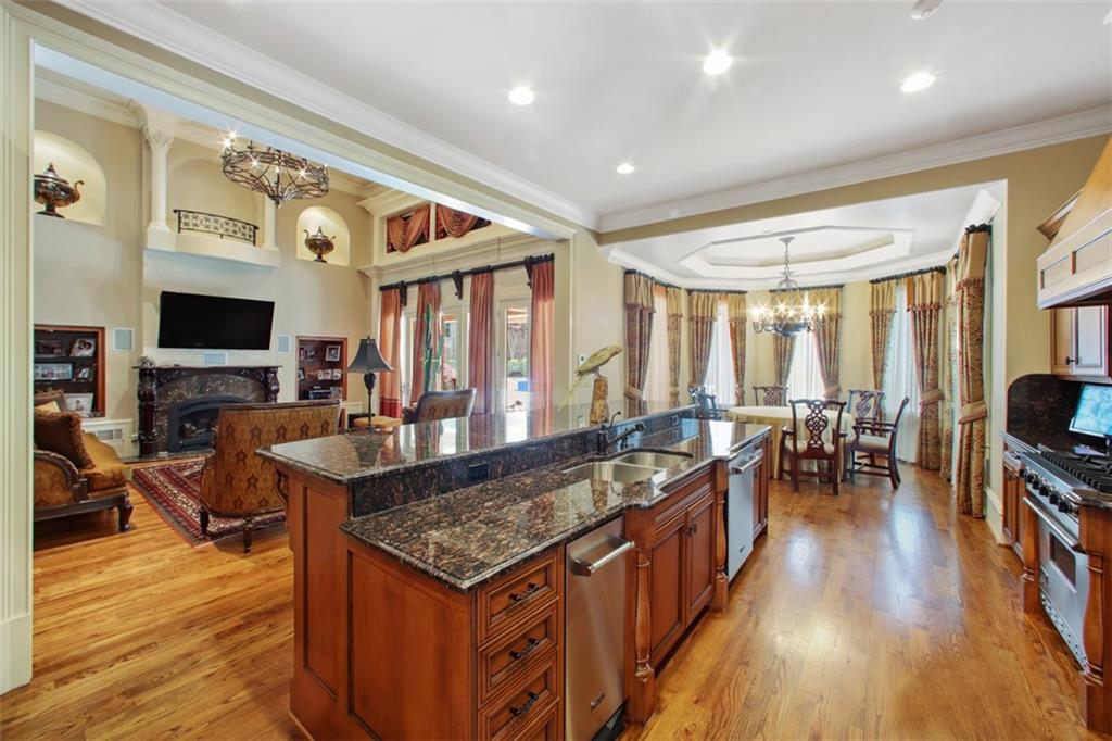 1197 Lynmoor Drive, Brookhaven, Georgia image 8