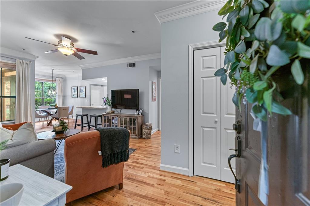 PEACHTREE PLACE - Residential