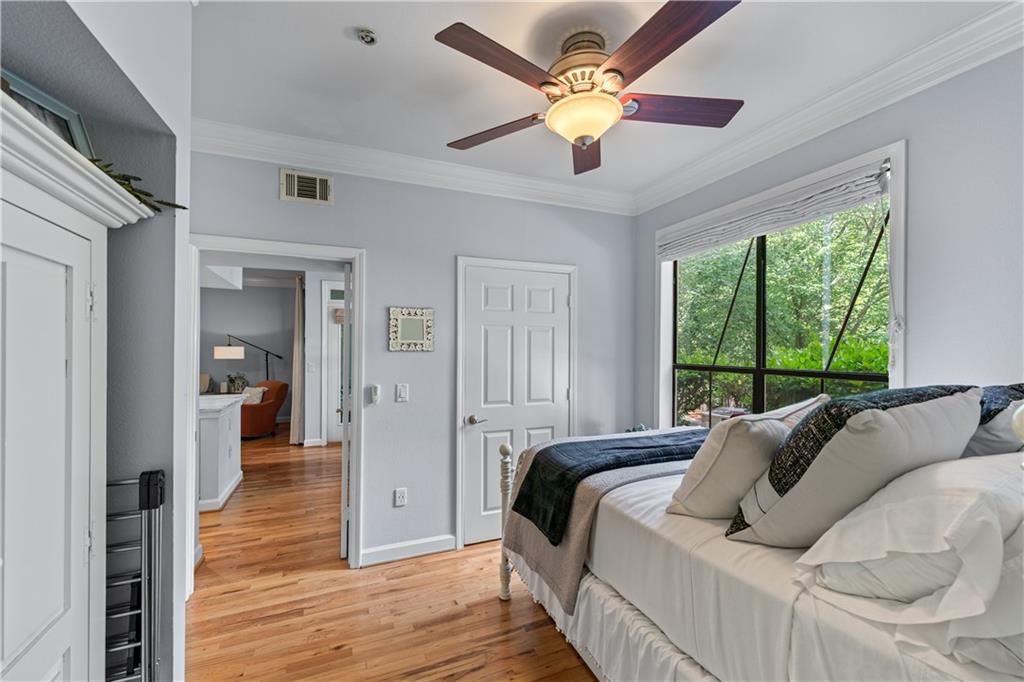 PEACHTREE PLACE - Residential