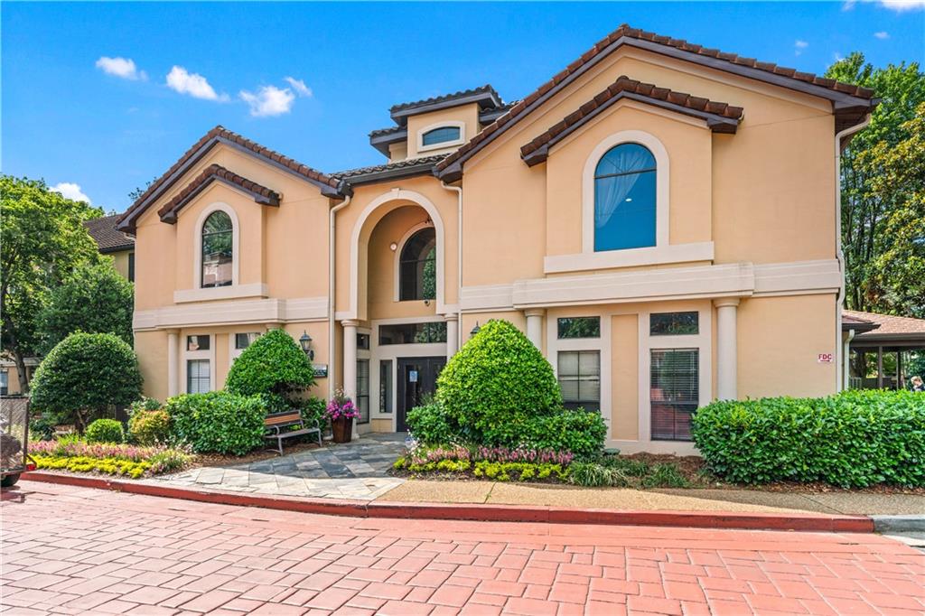 PEACHTREE PLACE - Residential