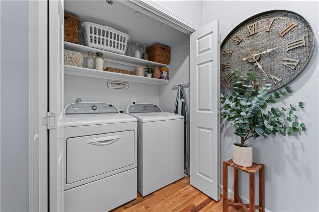 PEACHTREE PLACE - Residential