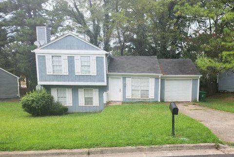 Photo of 4584 Garden Hills Drive, Stone Mountain, GA 30083 (MLS # 7661576)