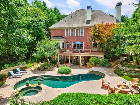 Homes For Sale - 8615 Moor Park Run<br/> Duluth, GA 30097
