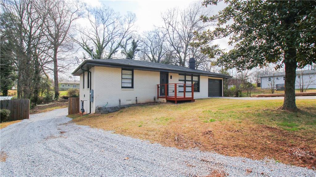 5207 White Boulevard SW