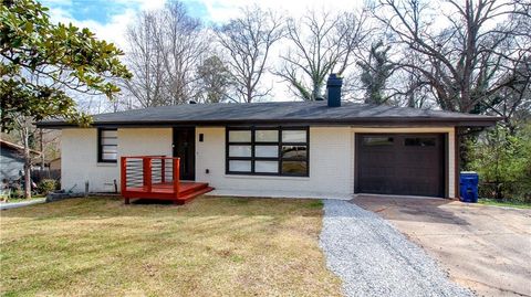 Homes For Sale - 5207 White Boulevard<br/> Mableton, GA 30126