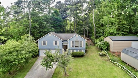 A home in Powder Springs