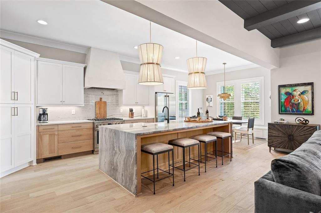2583 Apple Valley Road