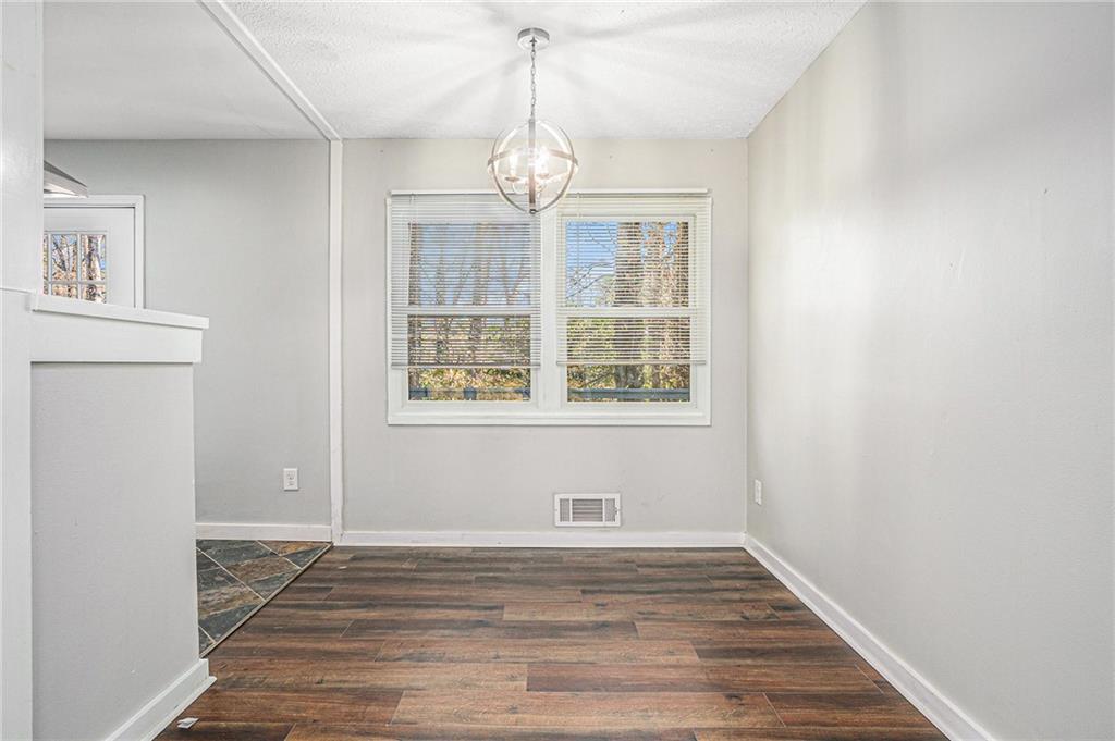4981 Crowe Drive, Smyrna, Georgia image 6