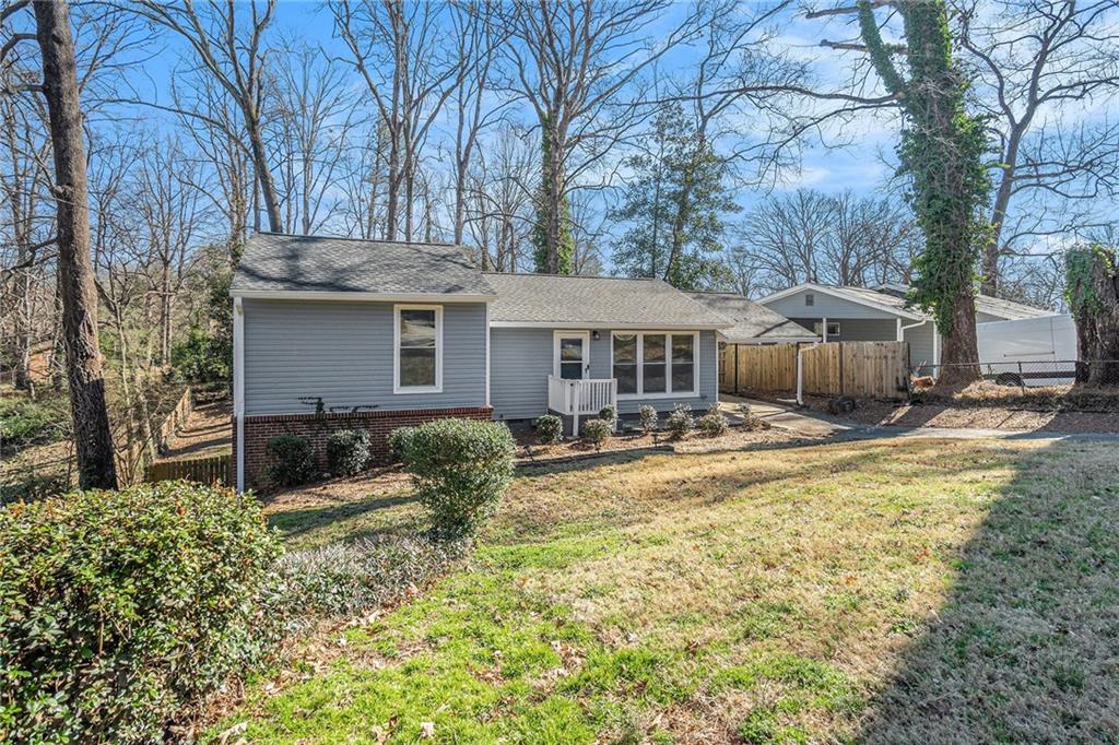 4981 Crowe Drive, Smyrna, Georgia image 3