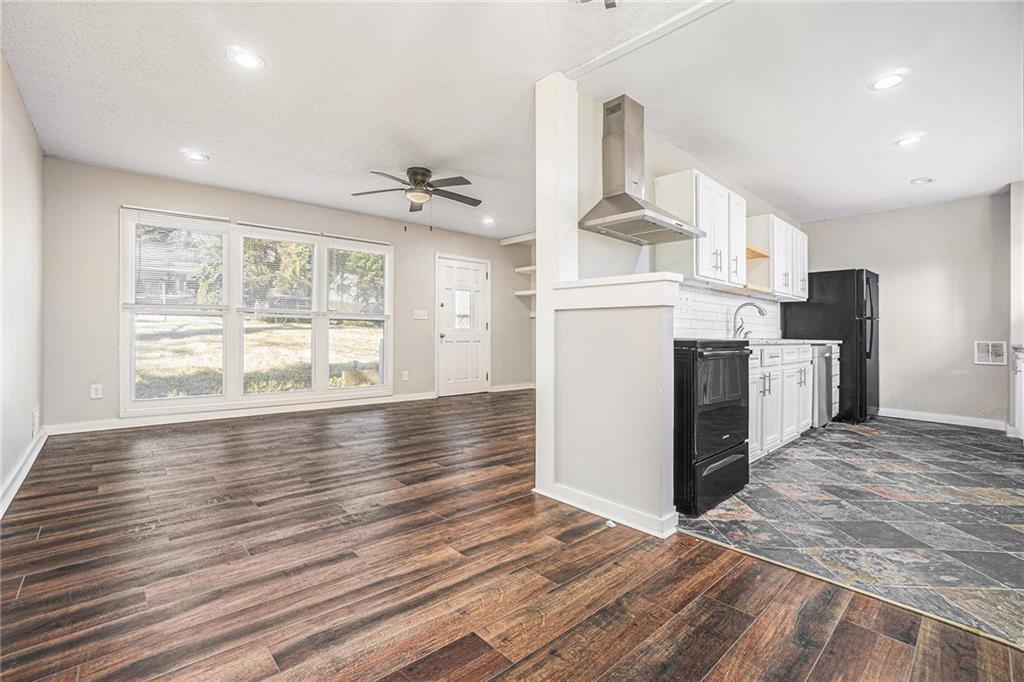 4981 Crowe Drive, Smyrna, Georgia image 7