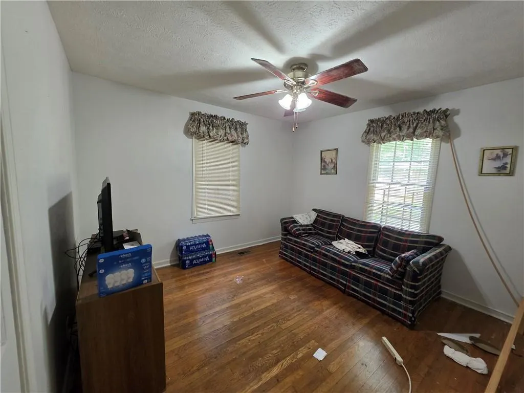 Atlanta, Georgia 30318, United States, 2 Bedrooms Bedrooms, ,1 BathroomBathrooms,Residential,Active,121424