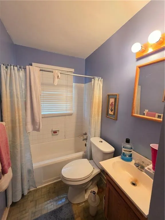 Atlanta, Georgia 30318, United States, 2 Bedrooms Bedrooms, ,1 BathroomBathrooms,Residential,Active,121424