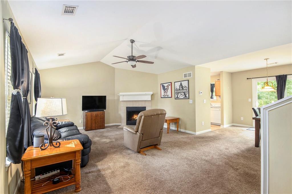 4326 Megan Manor Drive, Powder Springs, Georgia image 4