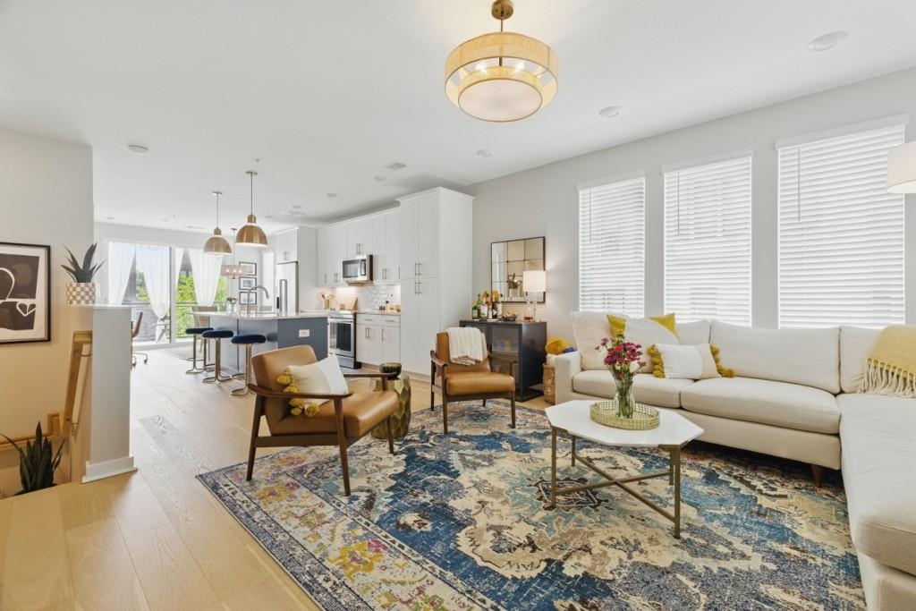 407 Pratt Drive 1101