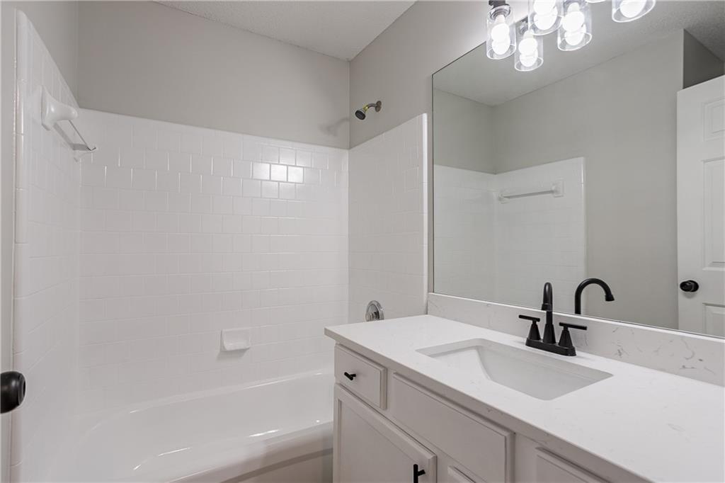 2545 Davenport Park Drive, Duluth, Georgia image 13
