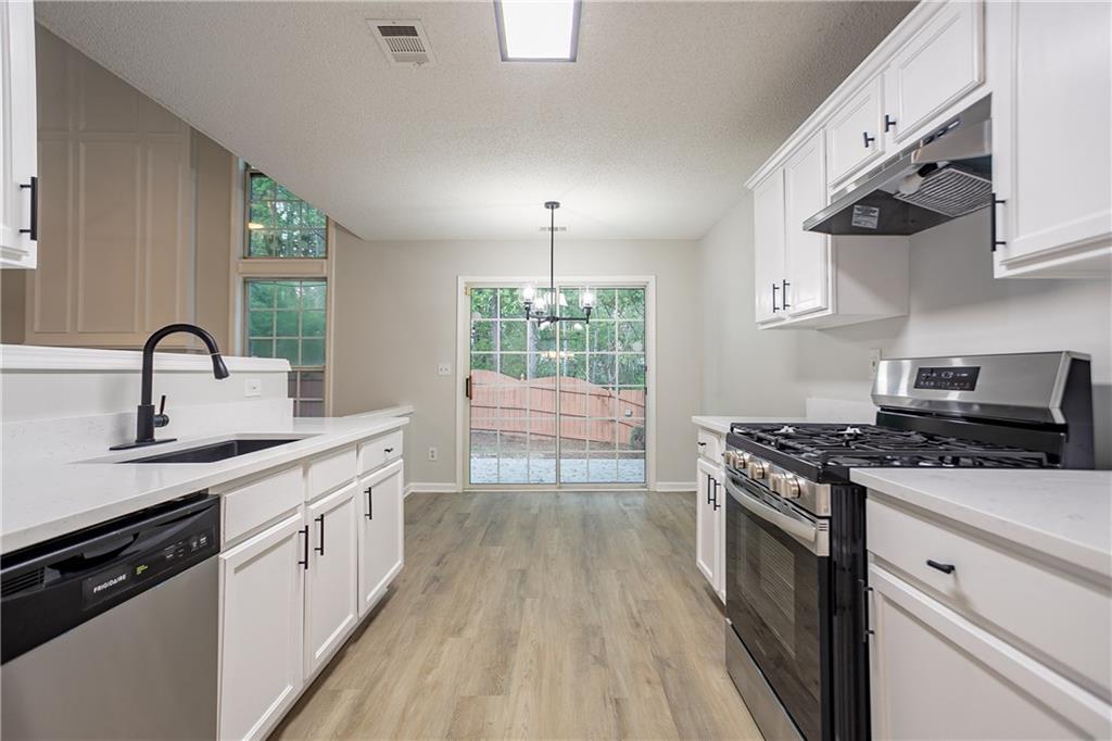 2545 Davenport Park Drive, Duluth, Georgia image 3