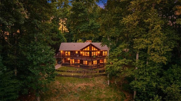 260 OBSERVATION LN, BLUE RIDGE, GA 30513 - Image a86e895beee341d2ca0e7fe051c6900a/773978039