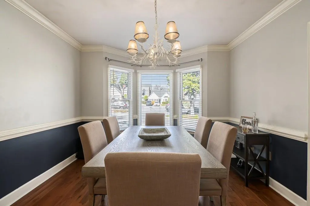 Atlanta, Georgia 30324, United States, 3 Bedrooms Bedrooms, ,3 BathroomsBathrooms,Residential,Pending,15349