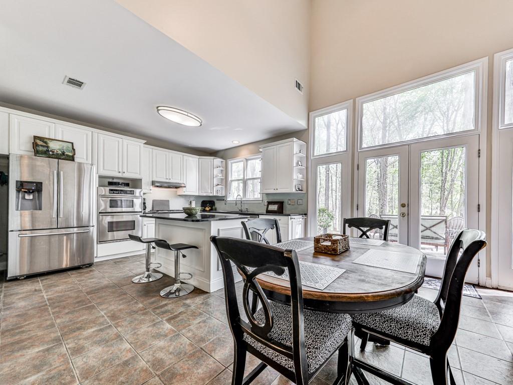 3280 Peace Lane, Suwanee, Georgia image 17