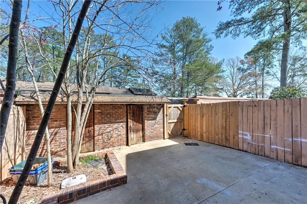 748 Garden View Drive, Stone Mountain, Georgia image 27