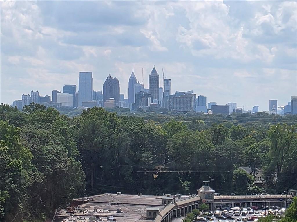 2479 Peachtree Road NE 809
