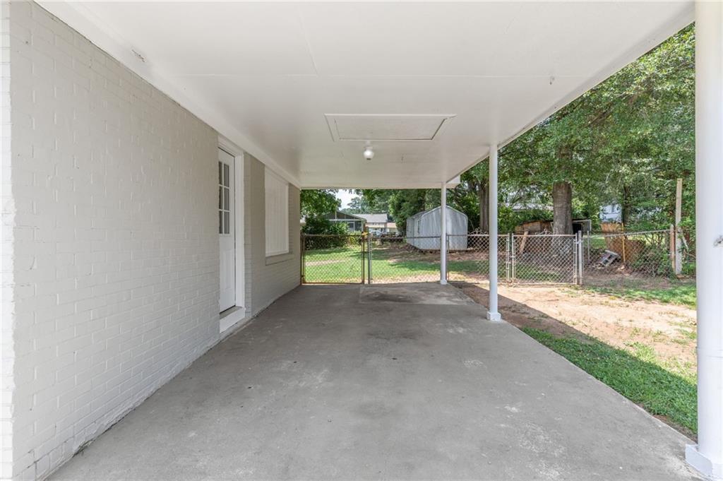 90 Pat Mell Road SW